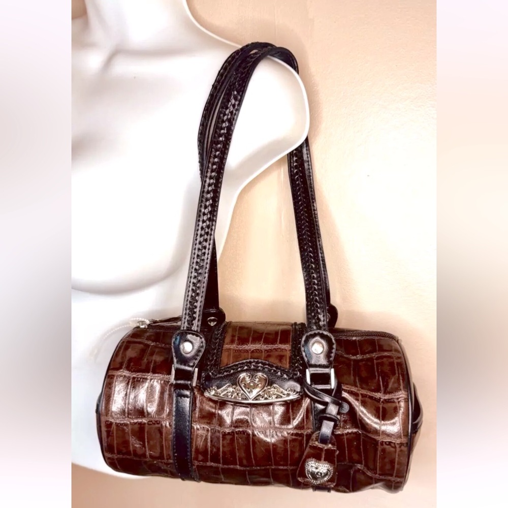 NEW CROC EMBOSSED 6-POCKET HEART CHARM KEY CLIP BRAID STRAPS BARREL SHOULDER BAG